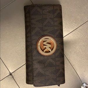 Michael Kors wallet